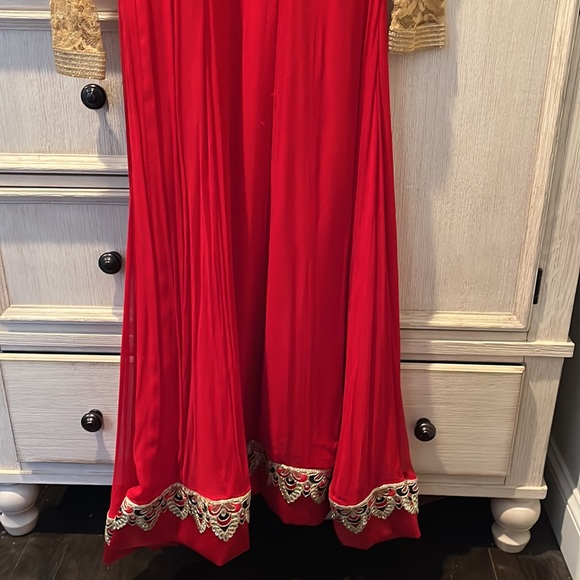 Once piece Salwar Kameez - Picture 2 of 11